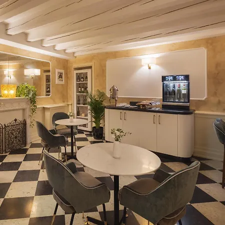 Maison | Esperienze Hotel 4*