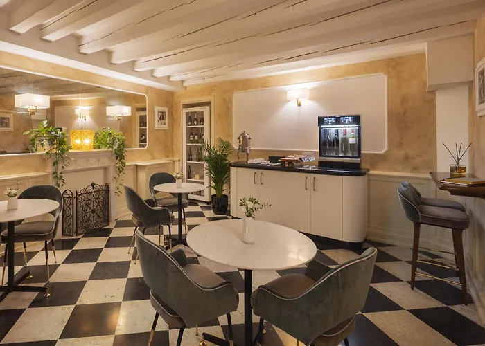 Maison | Esperienze Hotel 4*