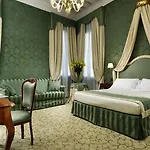Maison | Esperienze מלון 4*